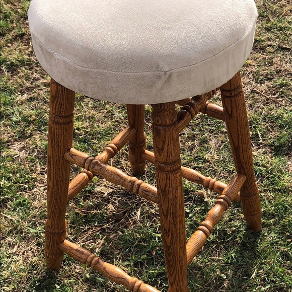 Set of Four (4) Comfortable Microfiber Beige Round Counter/Bar Stool Cushions - Picture 2 of 5